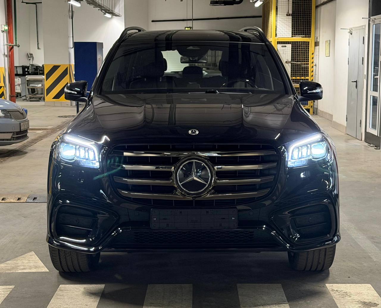 Mercedes-Benz GLS-Class 450did-5756