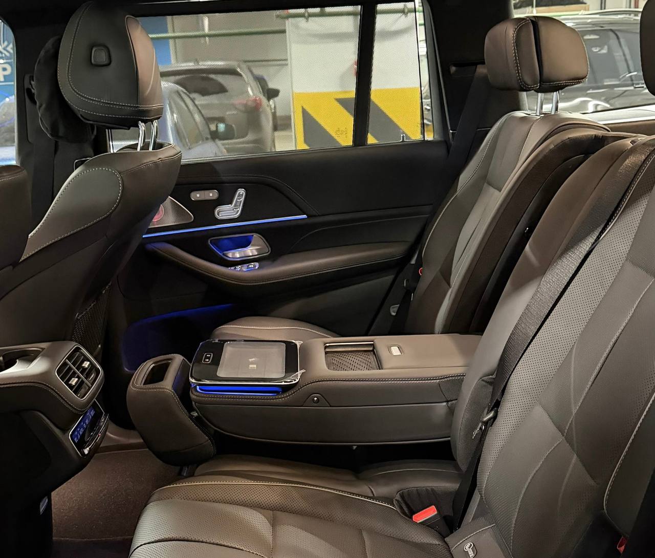 Mercedes-Benz GLS-Class 450did-5756