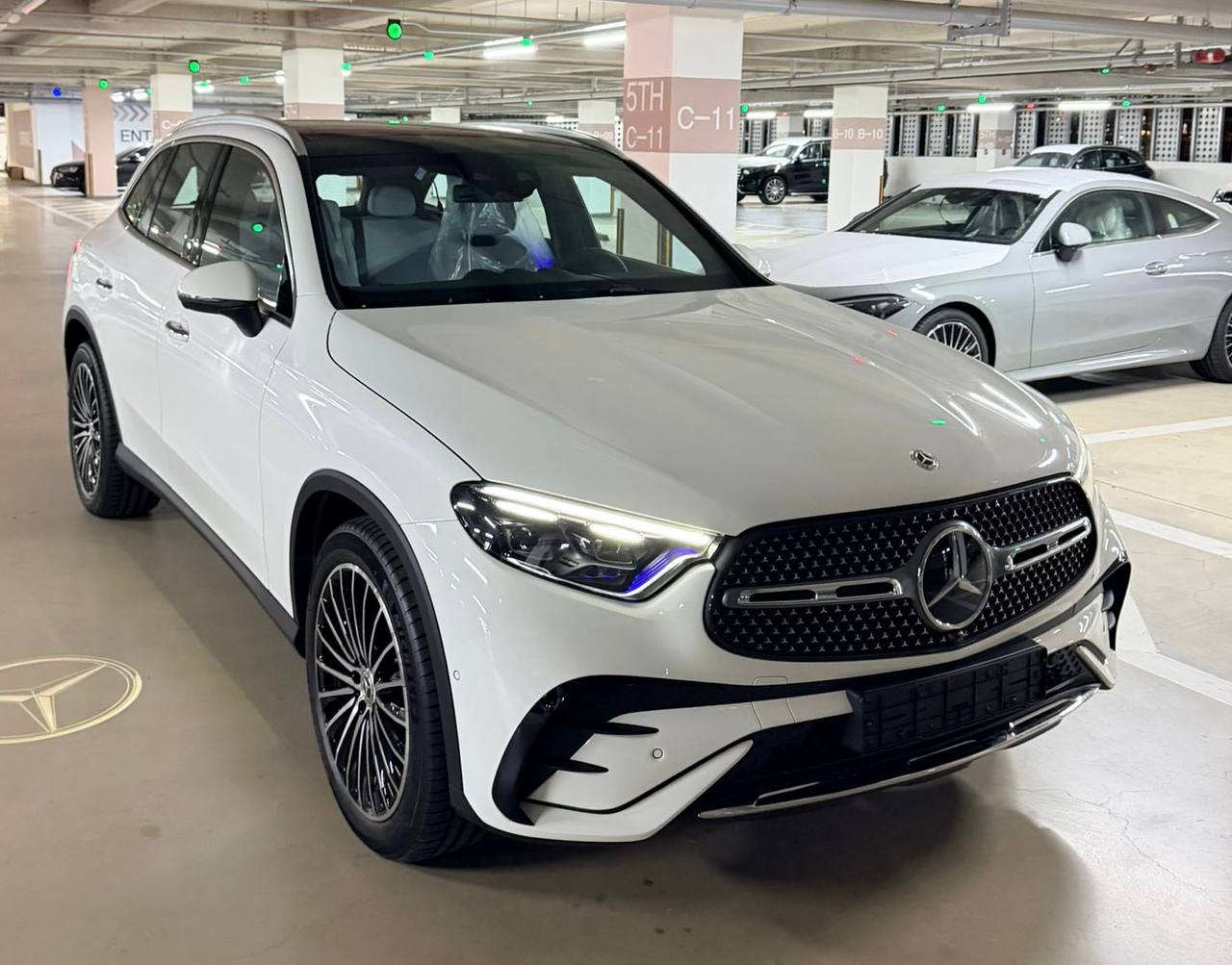 Mercedes-Benz GLC-Class 300 4Mid-5757