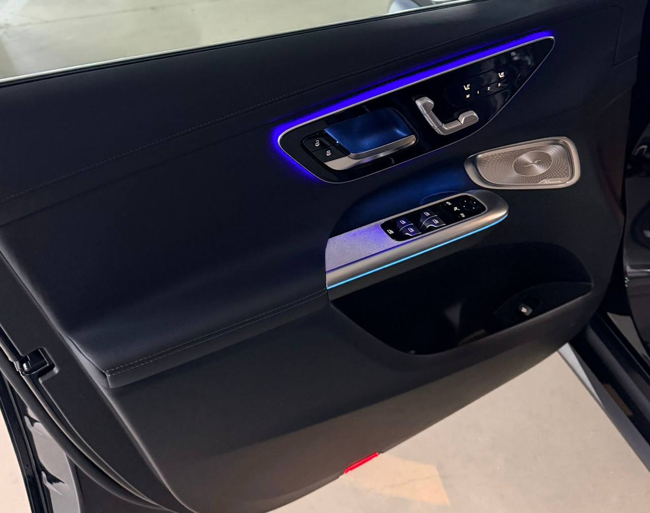 Mercedes-Benz GLC-Class 300 4Mid-5758