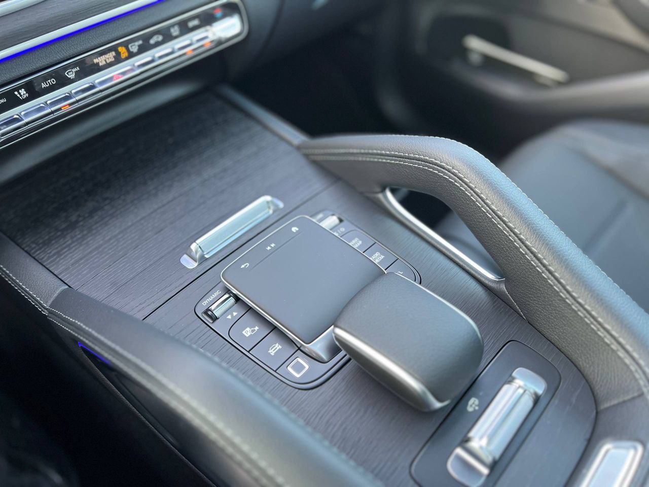 Mercedes-Benz GLE-Class 450id-5760