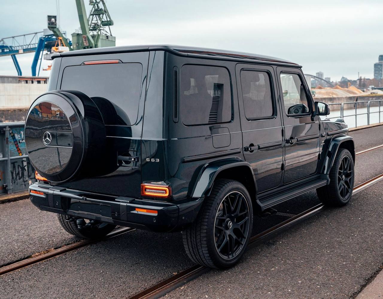 Mercedes-Benz G-class 63 AMGid-3400