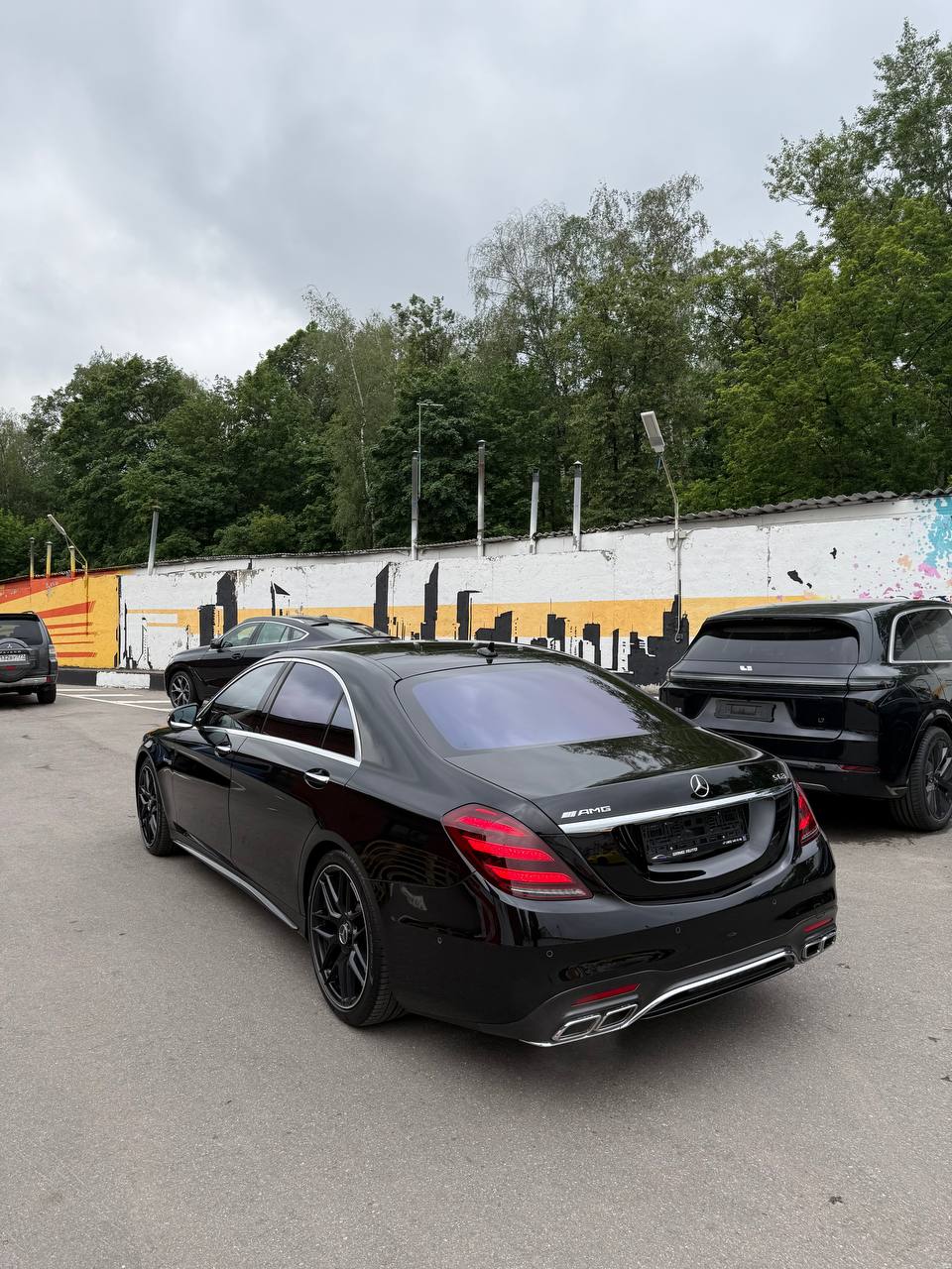 Mercedes-Benz S-Class S63id-4130