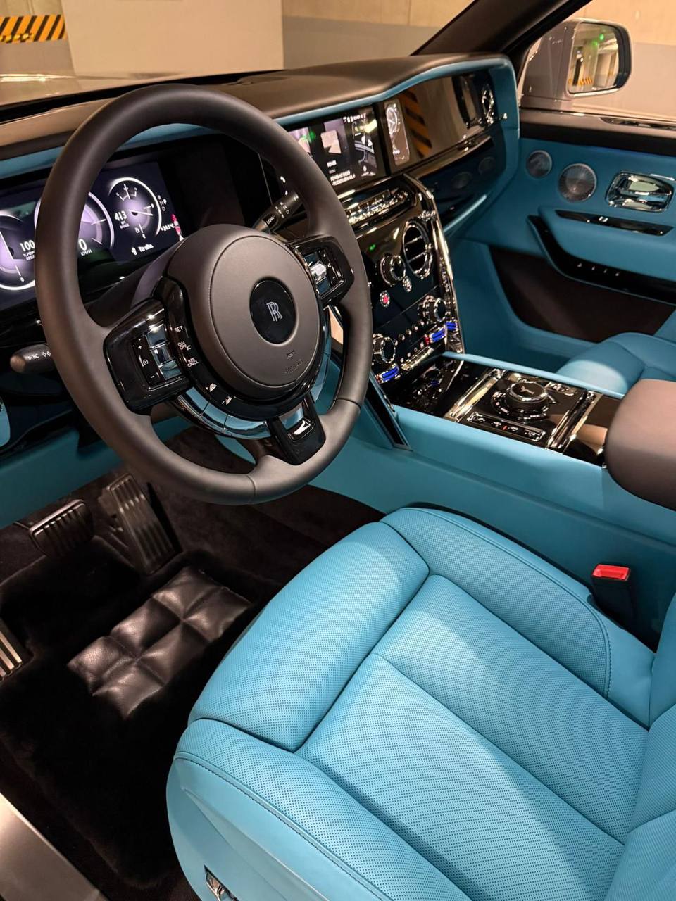 Rolls Royce Cullinan id-4483