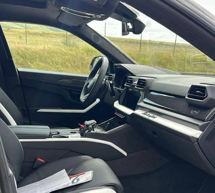 Lamborghini Urus SEid-4807