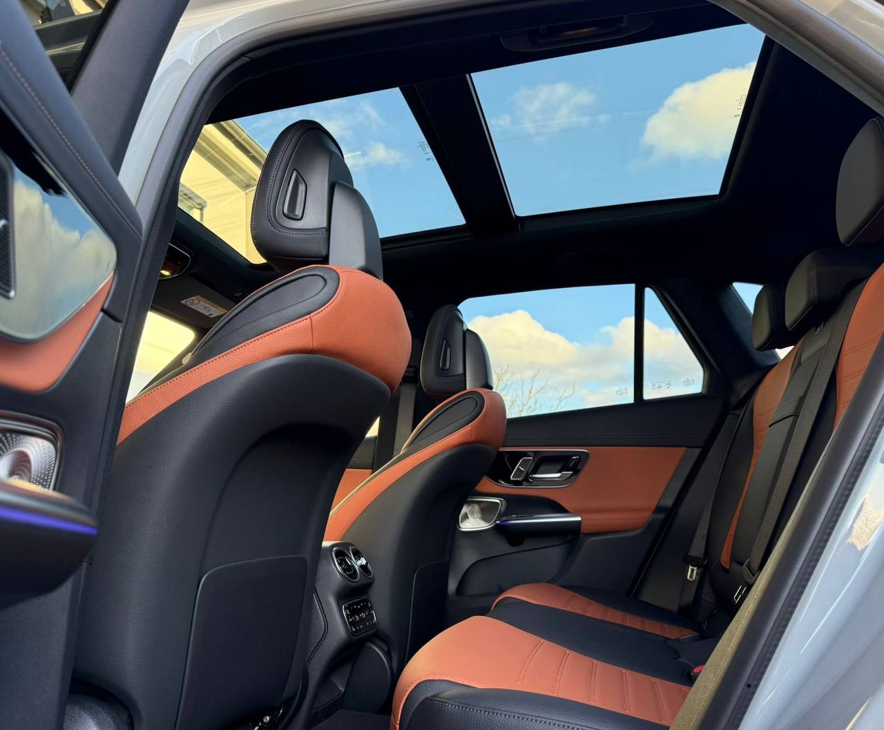 Mercedes-Benz GLC-Class 220 4Mid-5527