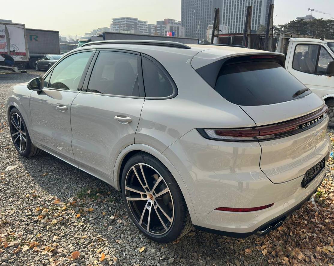 Porsche Cayenne id-5535