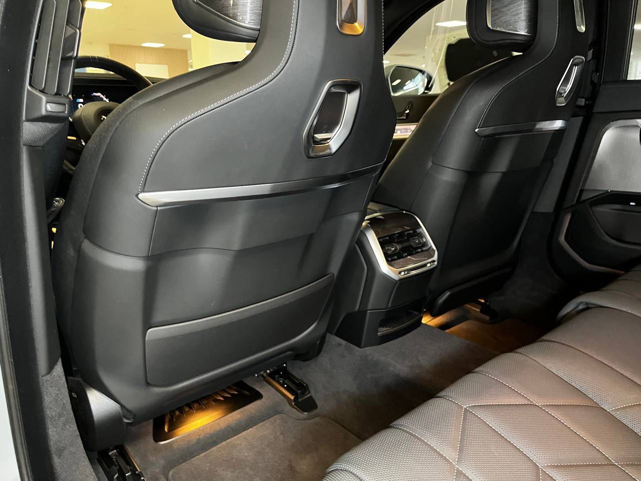 BMW 7 series 740i xdriveid-5538