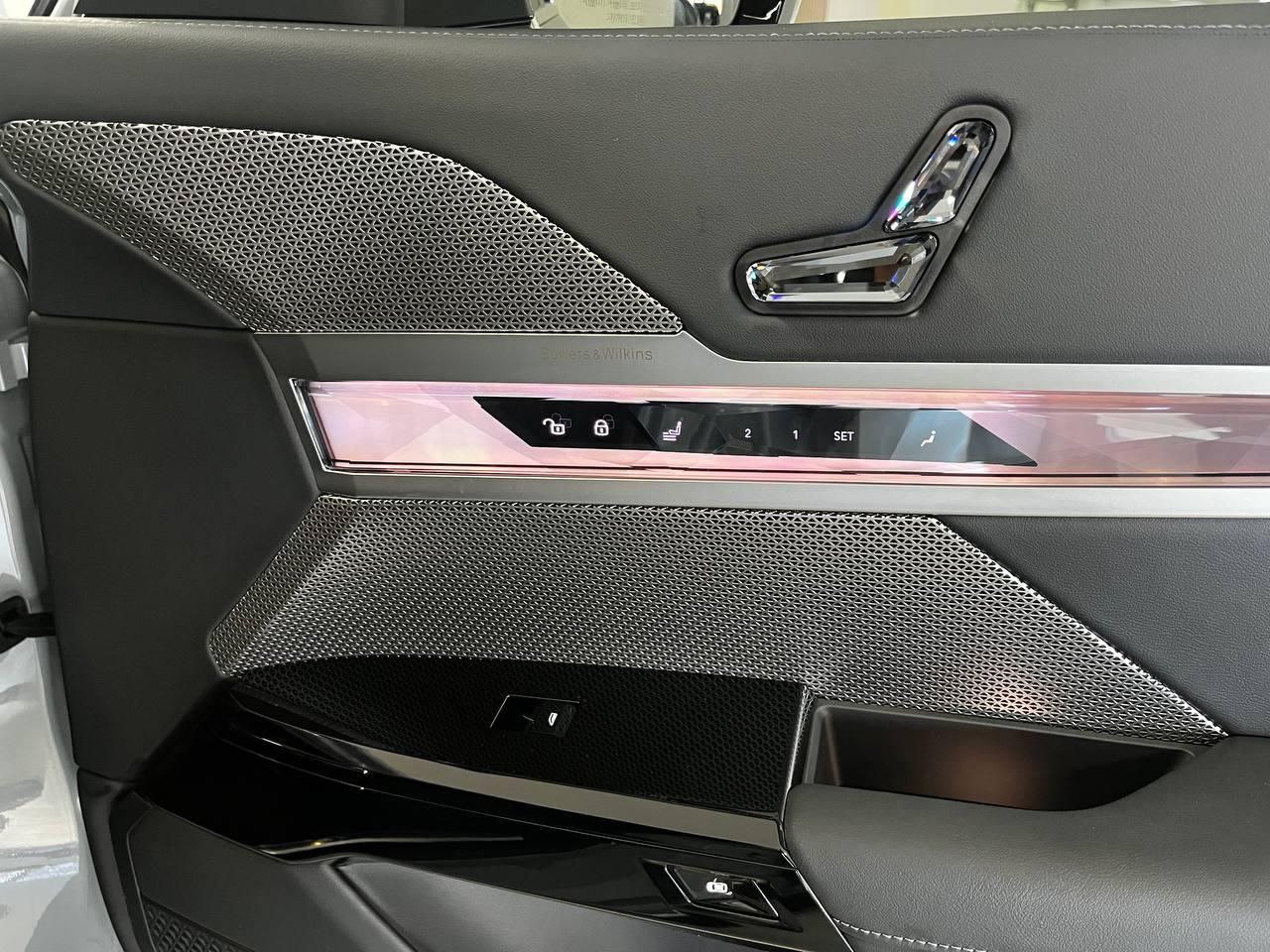 BMW 7 series 740i xdriveid-5538