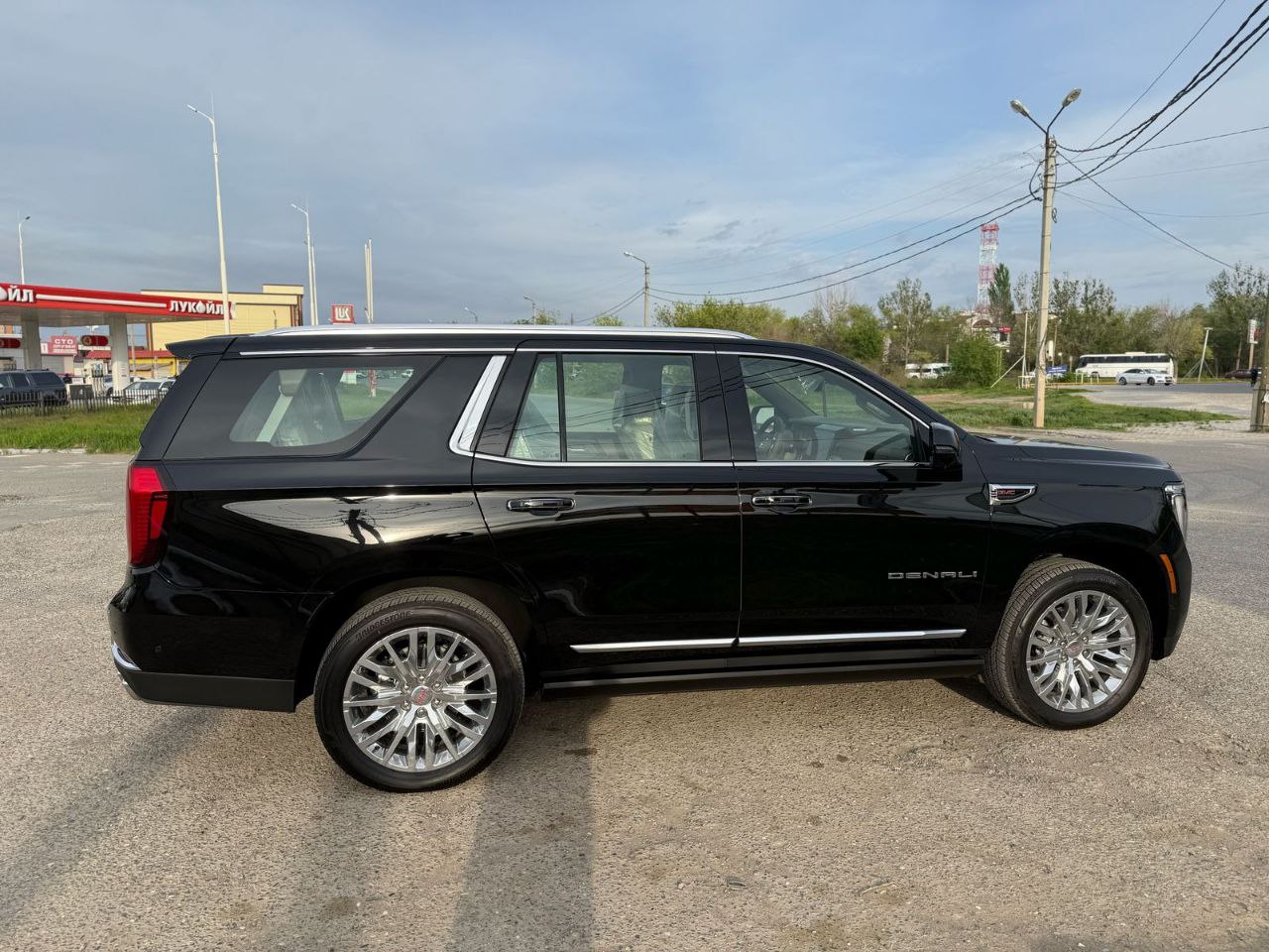 GMC Yukon Denali 6.2id-3410
