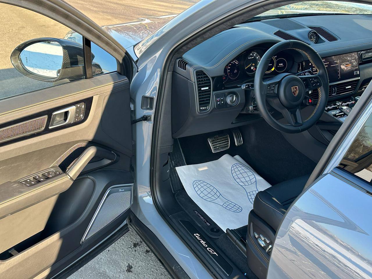 Porsche Cayenne Turbo GTid-3619