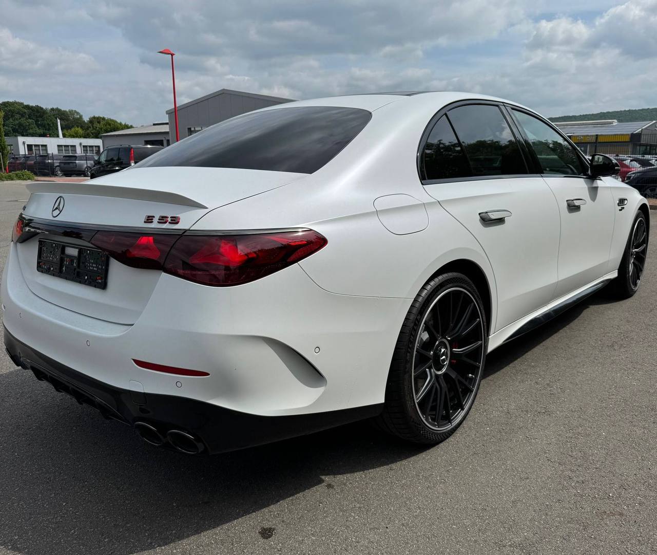 Mercedes-Benz E-Class 53 4M AMGid-4133