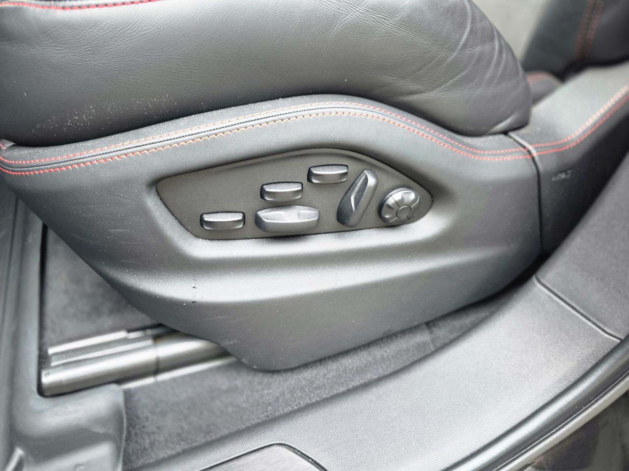 Porsche Cayenne GTSid-4824