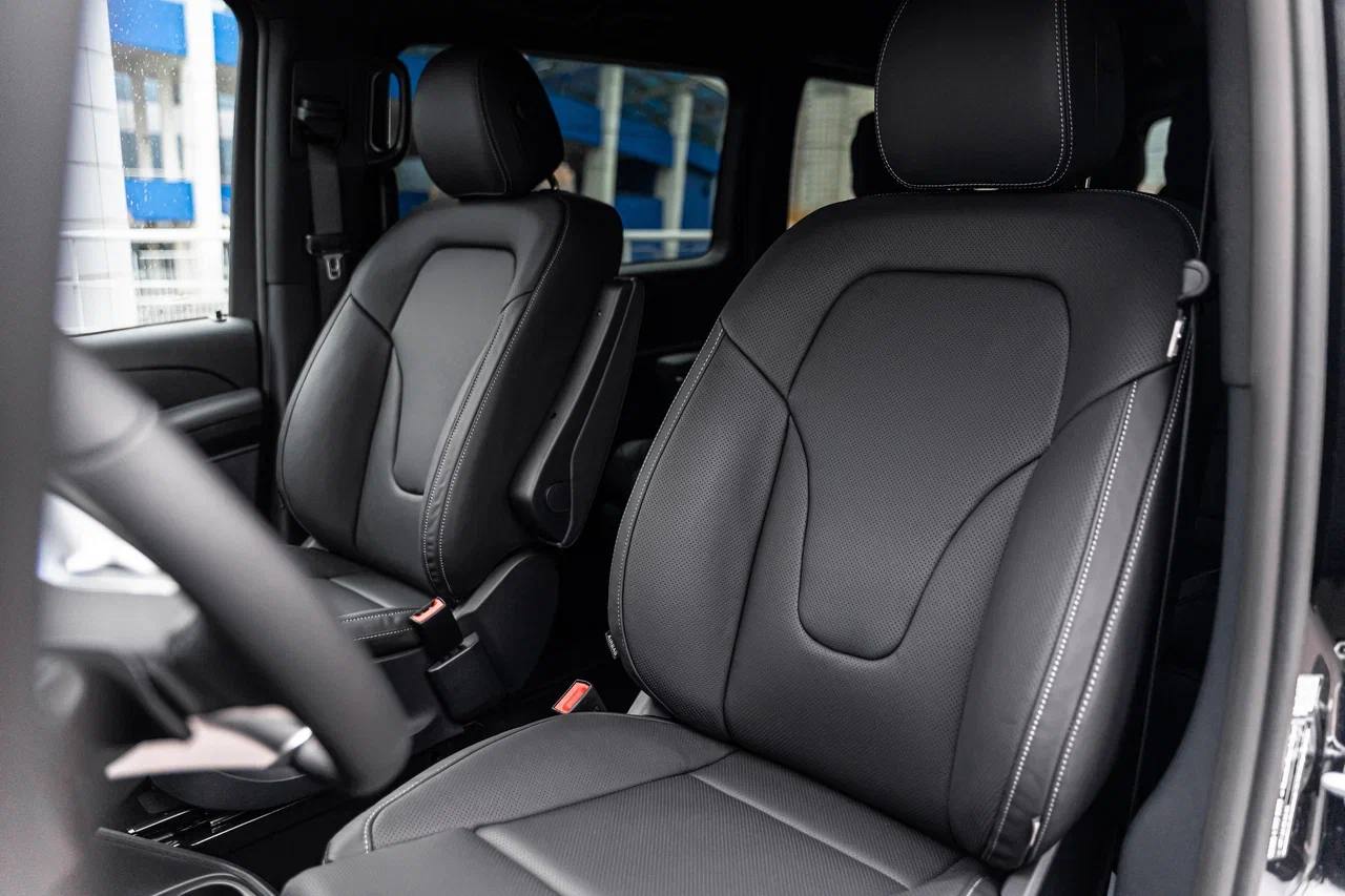 Mercedes-Benz V-Class 300did-5304