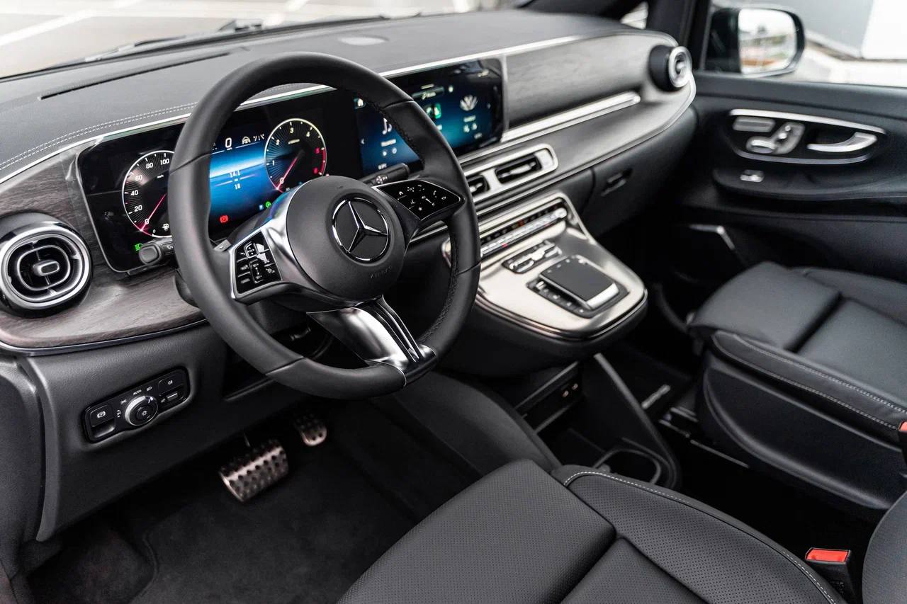 Mercedes-Benz V-Class 300did-5304