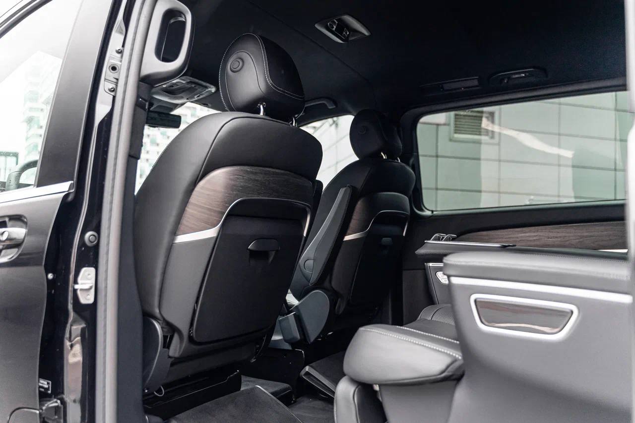 Mercedes-Benz V-Class 300did-5304