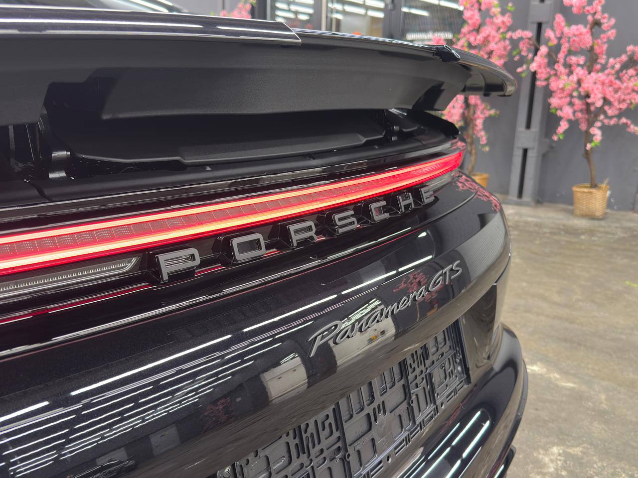 Porsche Panamera GTSid-5325