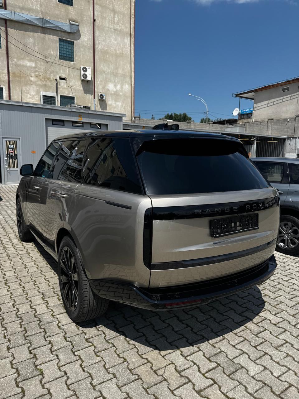 Land Rover Range Rover D300id-3623