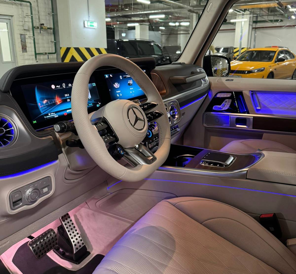 Mercedes-Benz G-Class G63 AMGid-3639