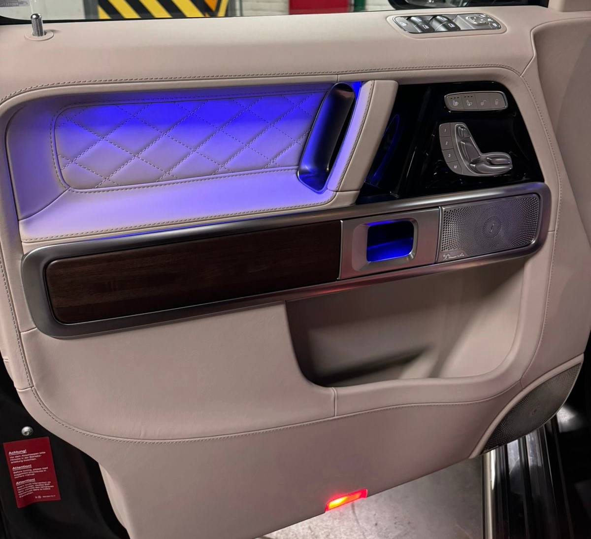 Mercedes-Benz G-Class G63 AMGid-3639