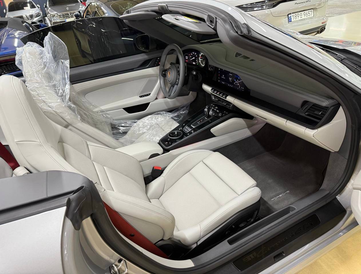 Porsche 911 Carrera 4 GTS Cabrioid-3640