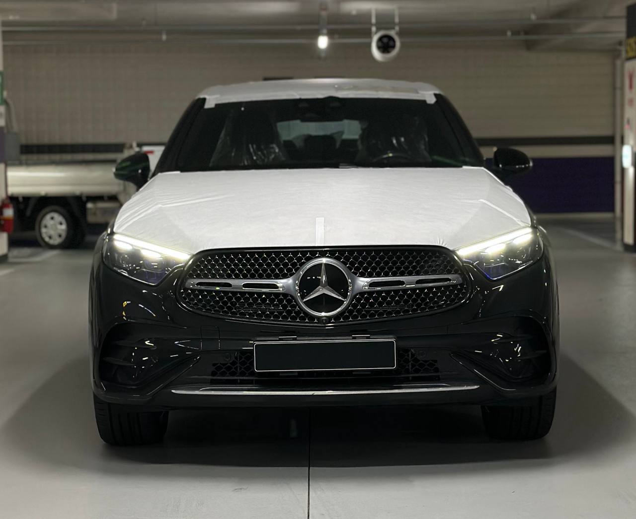 Mercedes-Benz GLC-Class 300 4Mid-4143