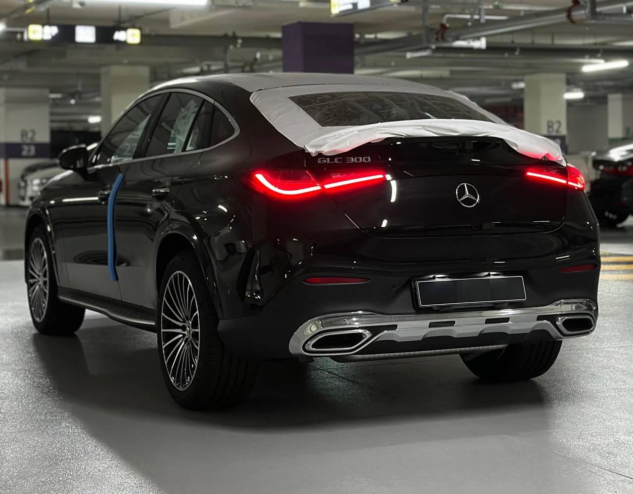 Mercedes-Benz GLC-Class 300 4Mid-4143