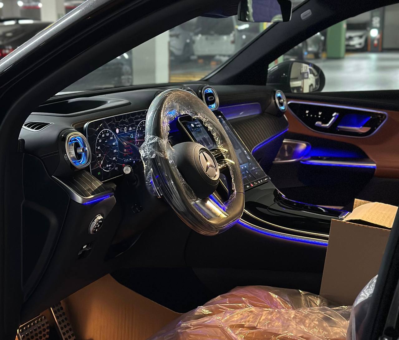 Mercedes-Benz GLC-Class 300 4Mid-4143