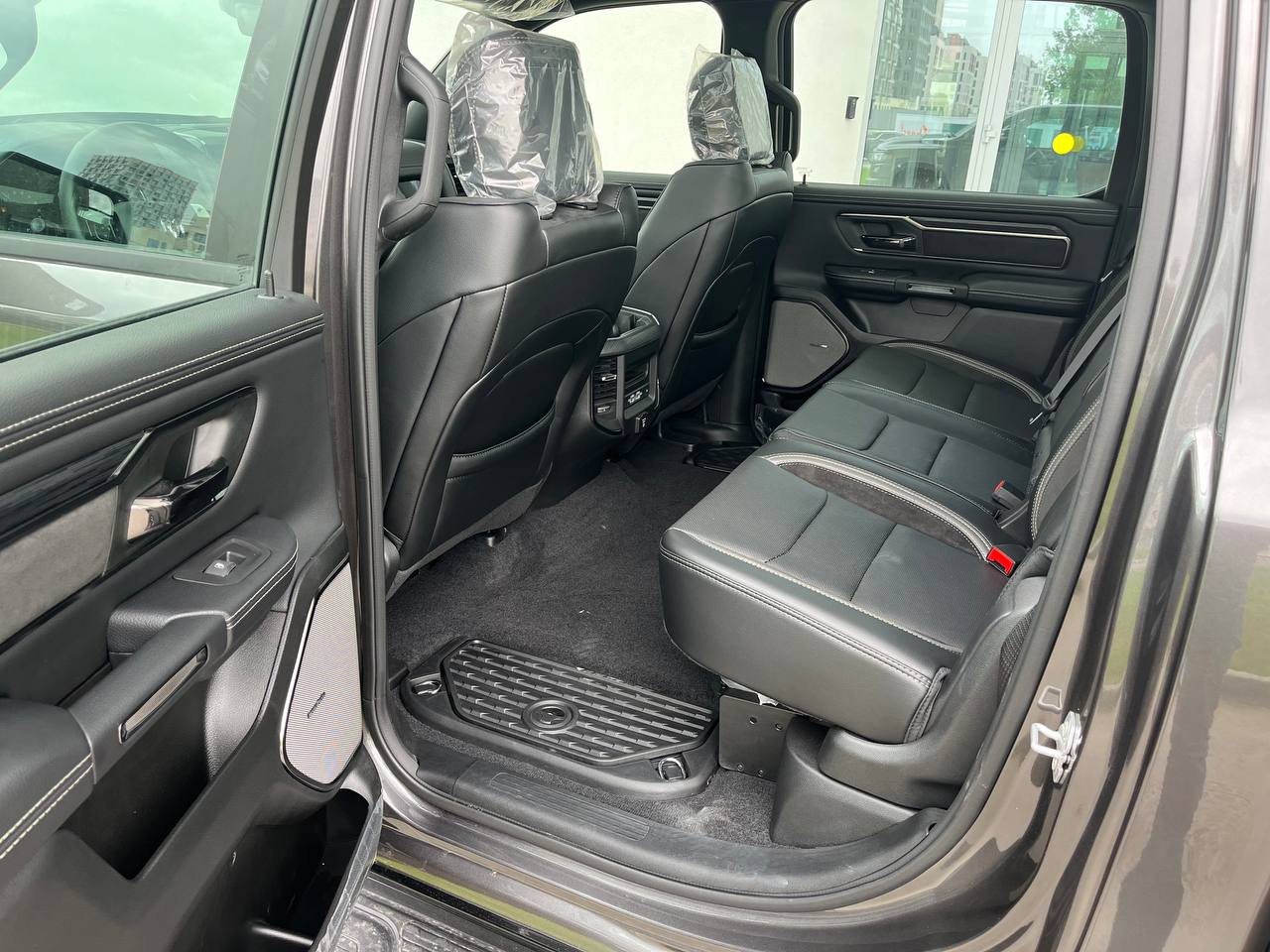 Dodge Ram 1500 REBELid-4528