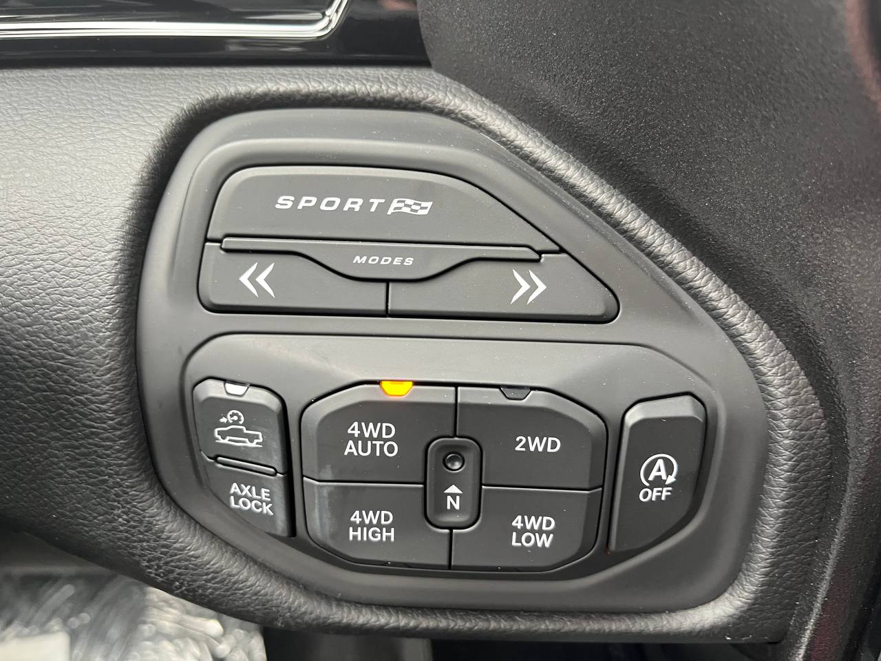 Dodge Ram 1500 REBELid-4528