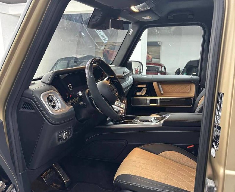Mercedes-Benz G-Class 63 AMG 4Mid-4537