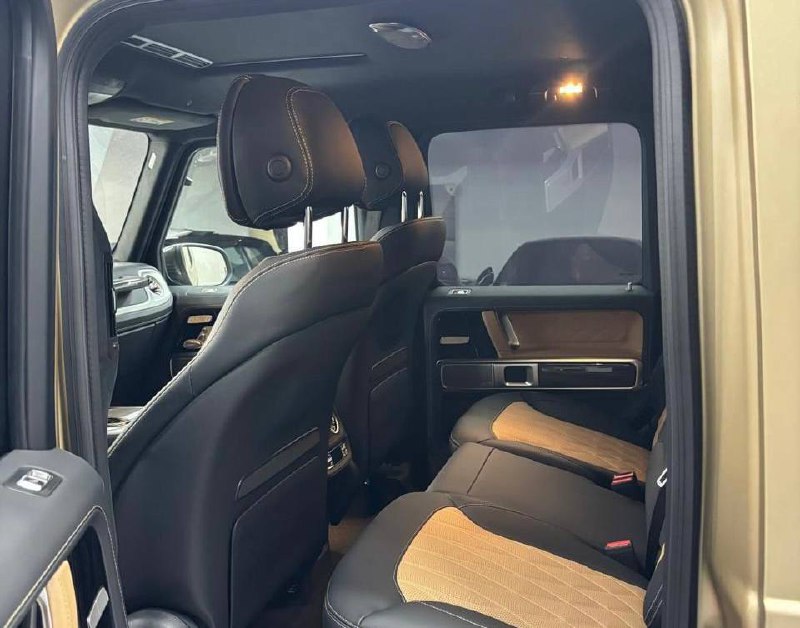 Mercedes-Benz G-Class 63 AMG 4Mid-4537