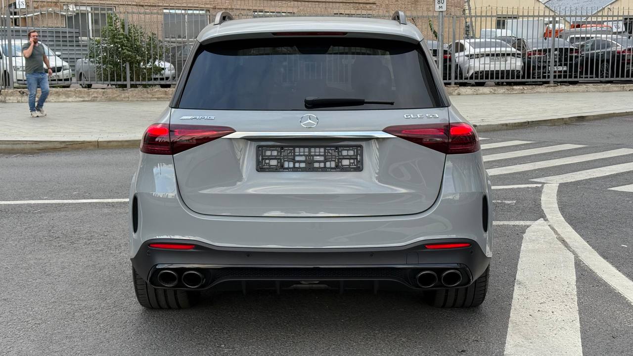 Mercedes-Benz GLE-Class 53 AMGid-4835