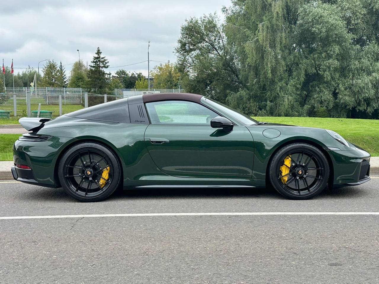 Porsche 911 Targa 4 GTSid-4836