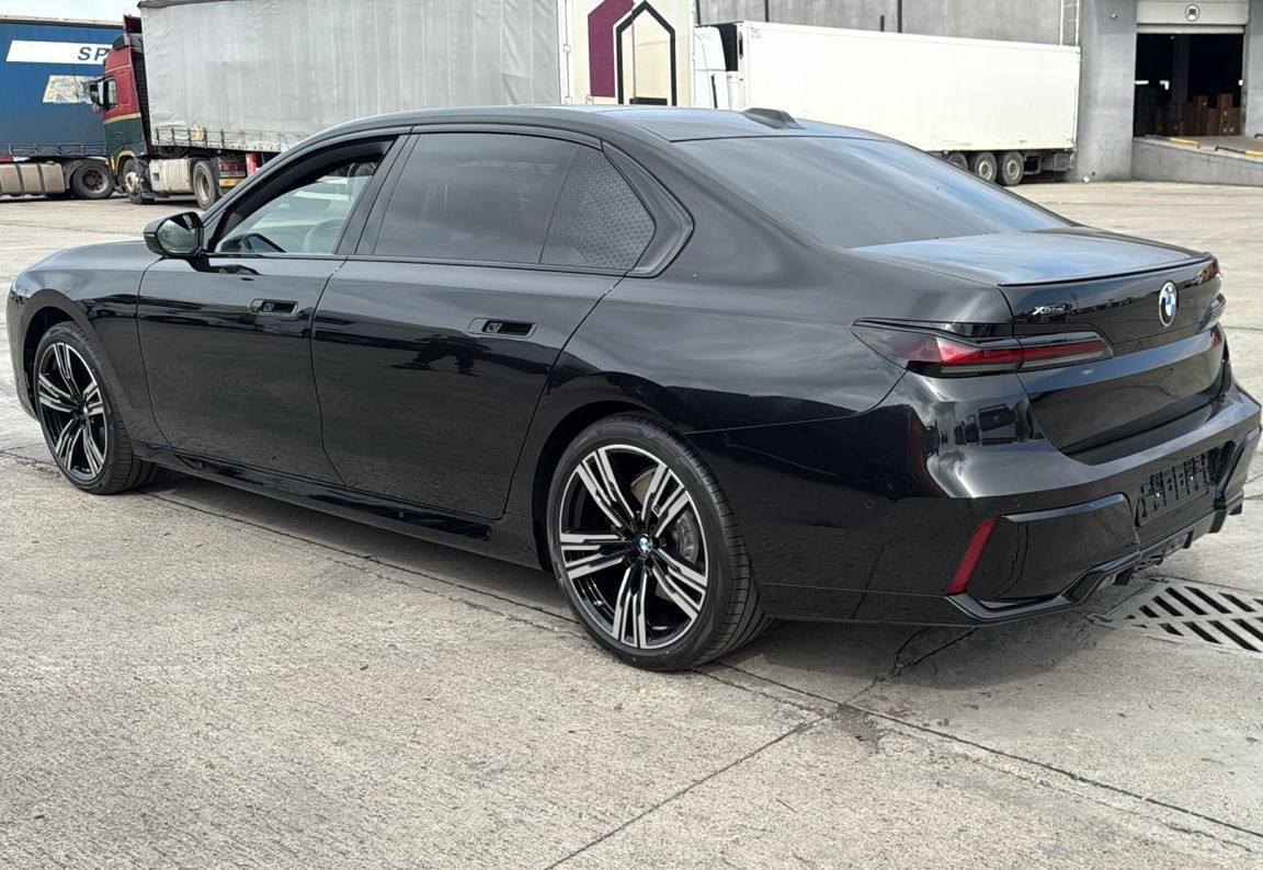BMW 7 series 740d xDrive Msportid-5089