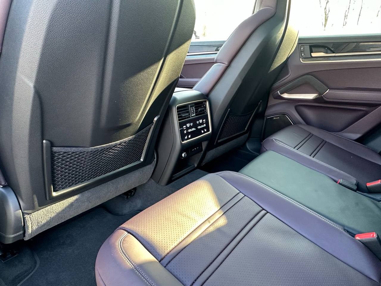 Porsche Cayenne Coupe GTSid-3427