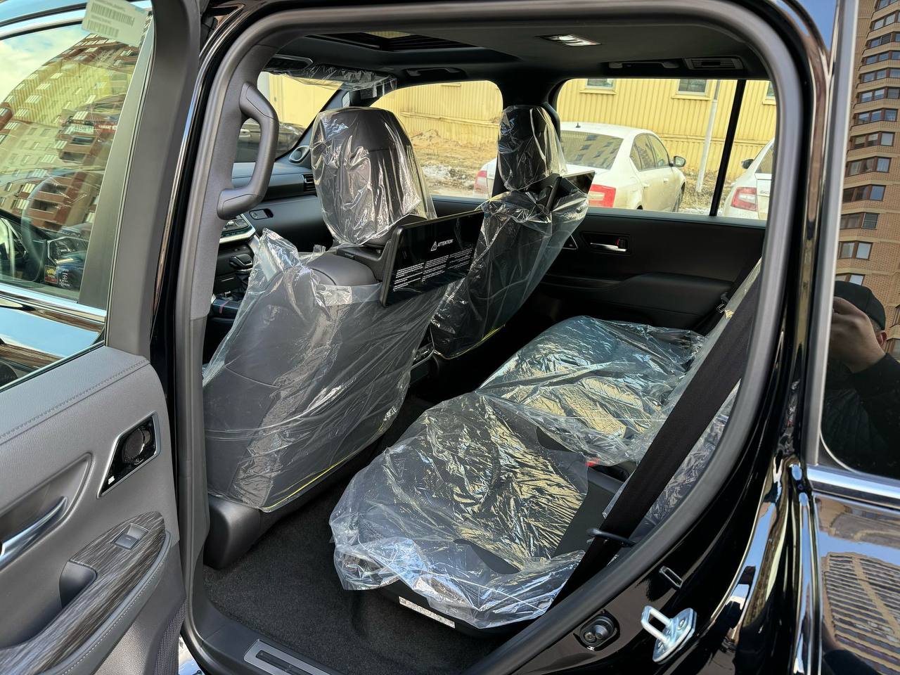 Toyota Land Cruiser 300id-3432