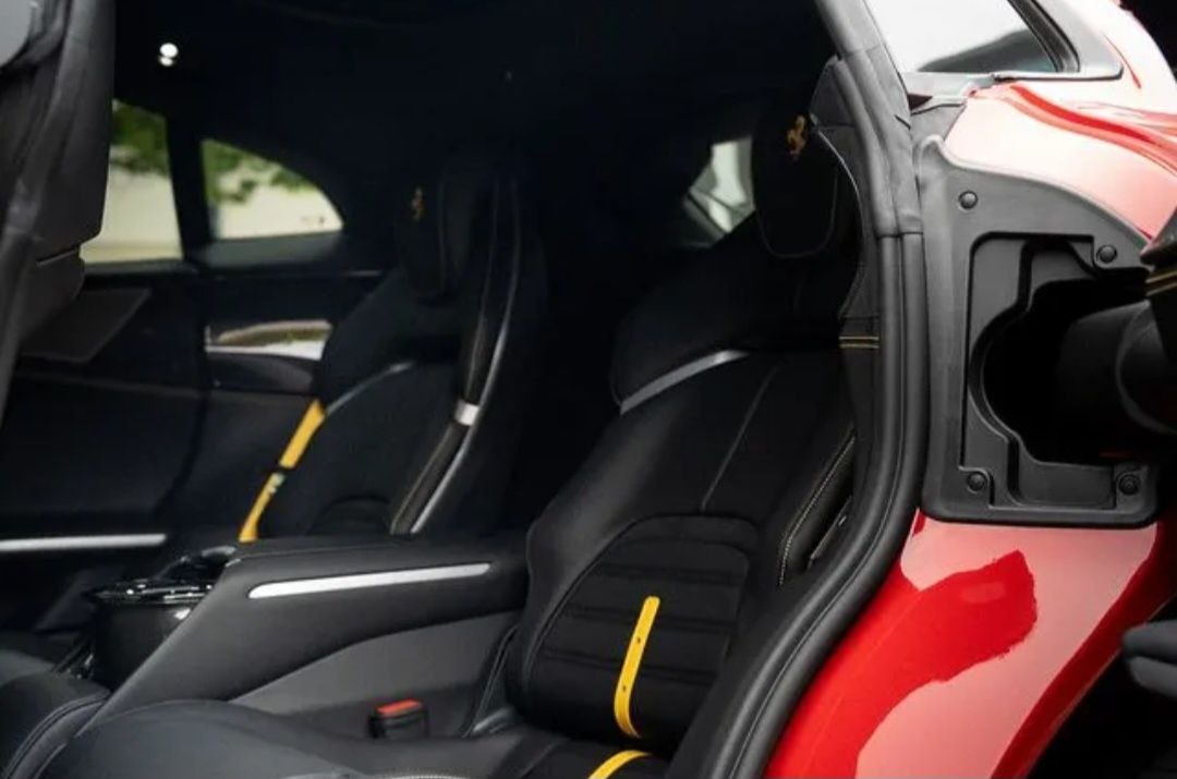 Ferrari Purosangue 6.5 v12id-3650