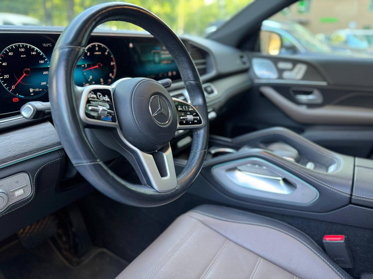 Mercedes-Benz GLE-Class 350did-3656