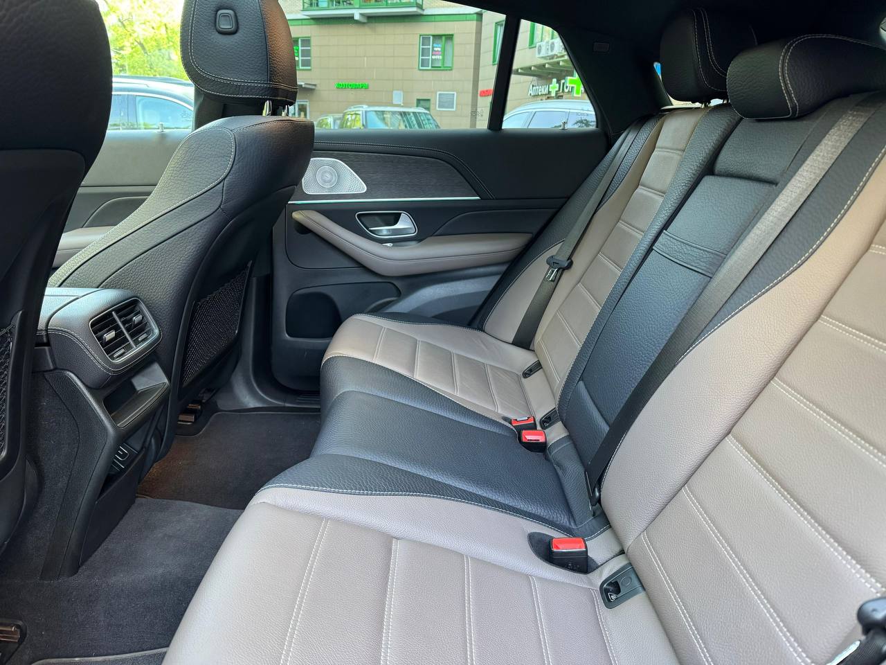 Mercedes-Benz GLE-Class 350did-3656