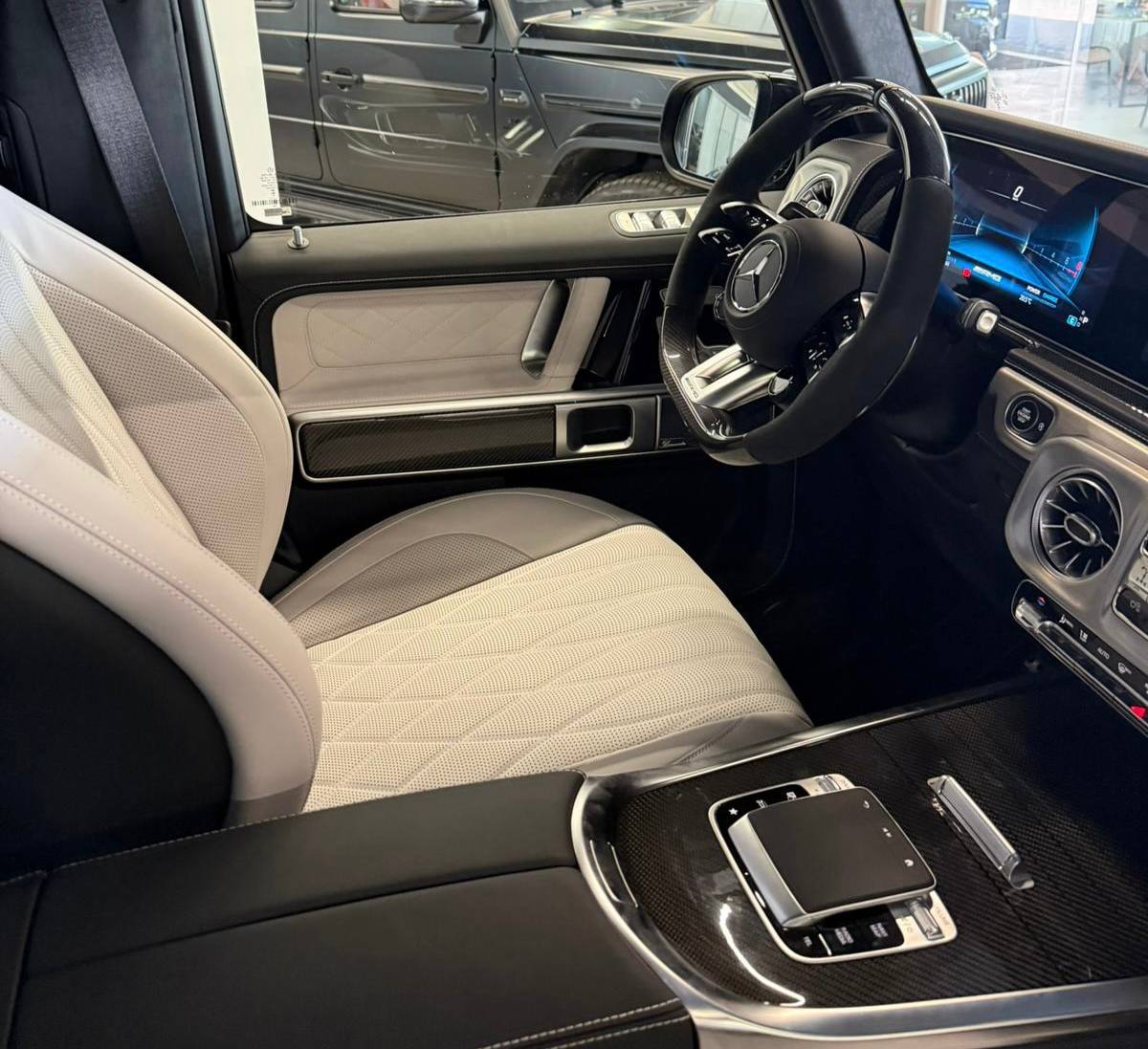 Mercedes-Benz G-Class 63 AMGid-4165