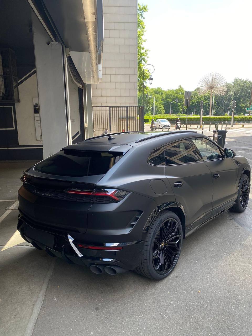 Lamborghini URUS SEid-4172