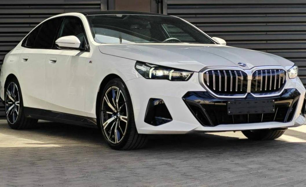 BMW 5 series 530iid-4547