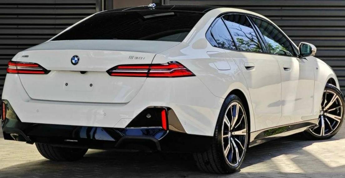 BMW 5 series 530iid-4547