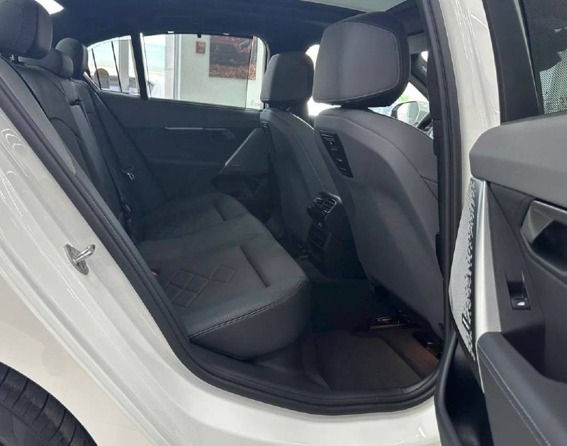 BMW 5 series 530iid-4547