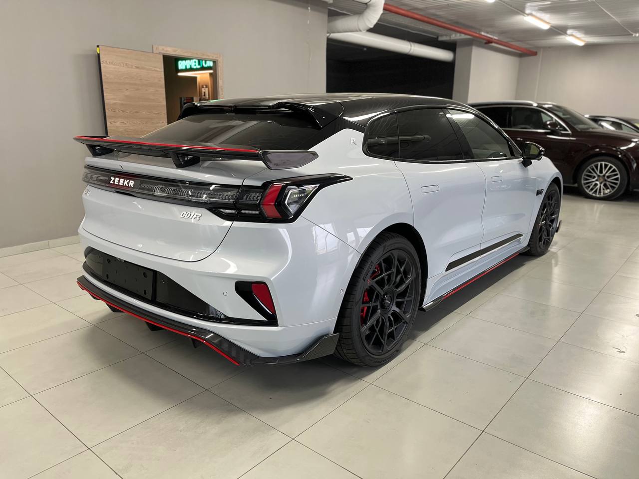 ZEEKR 001 FRid-5092