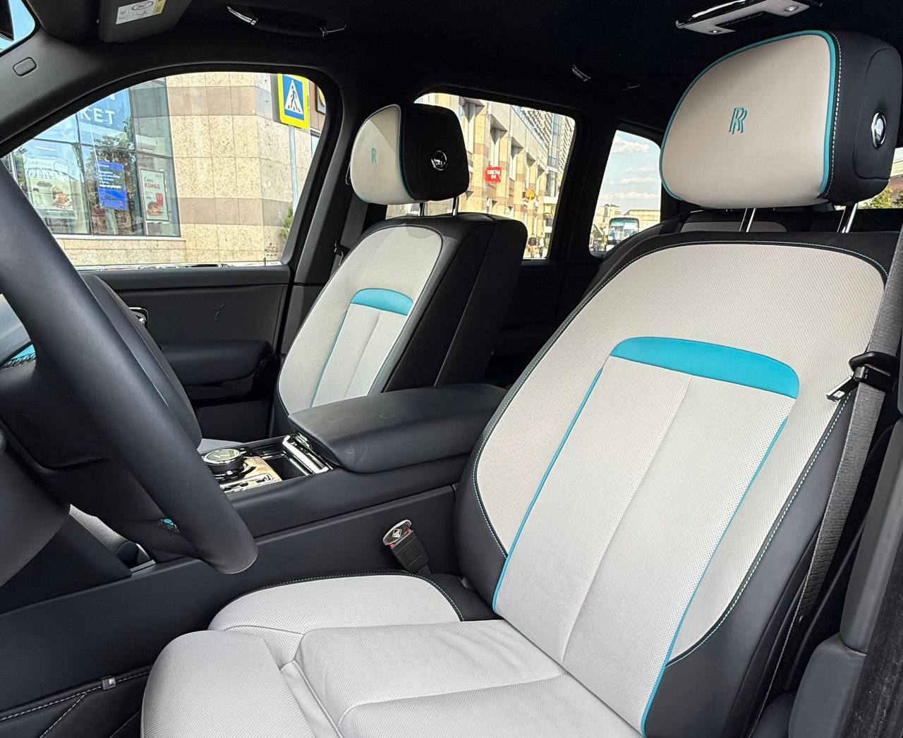 Rolls-Royce Cullinan id-5098