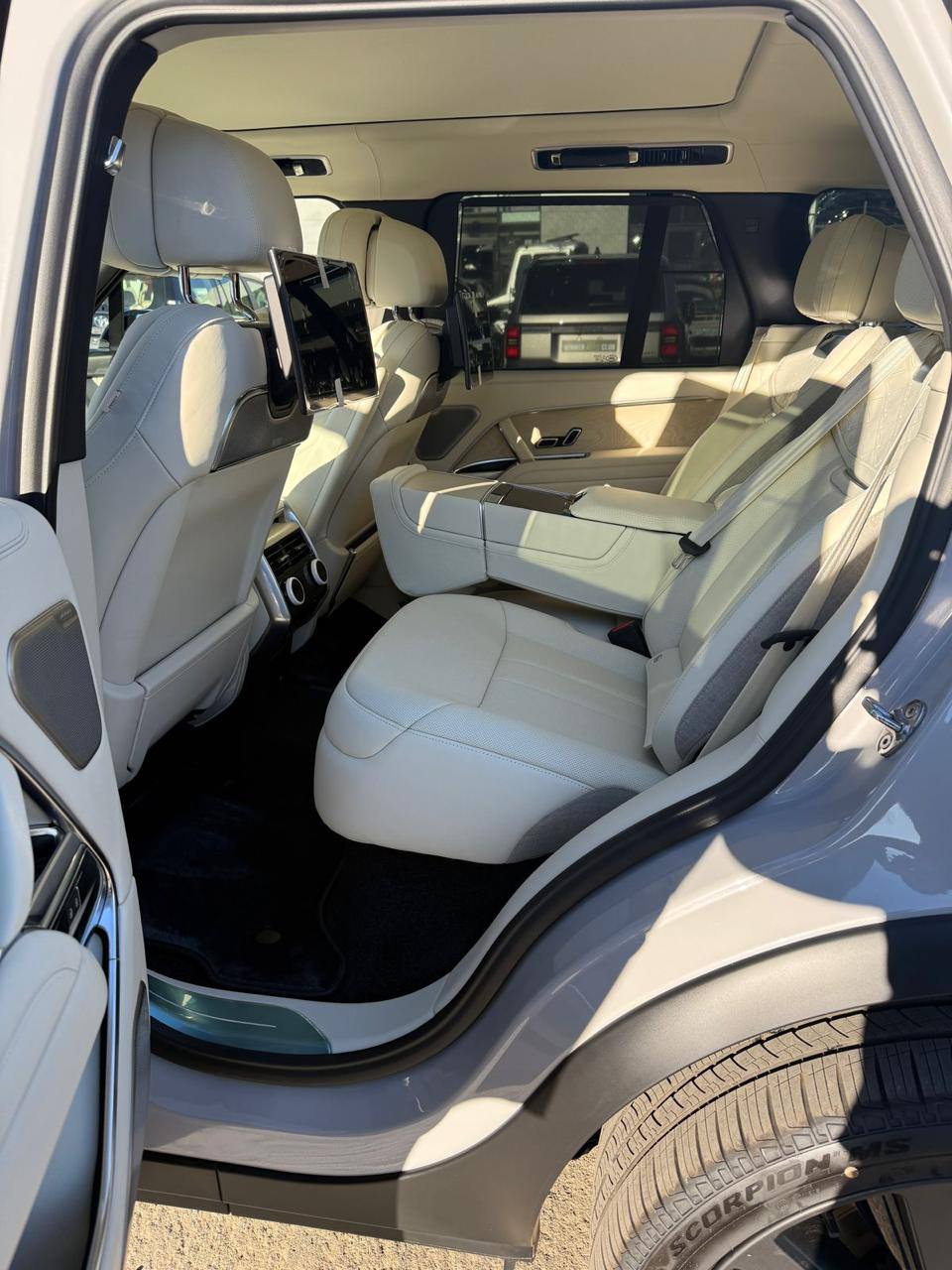 Land Rover Range Rover P615 SVid-3434