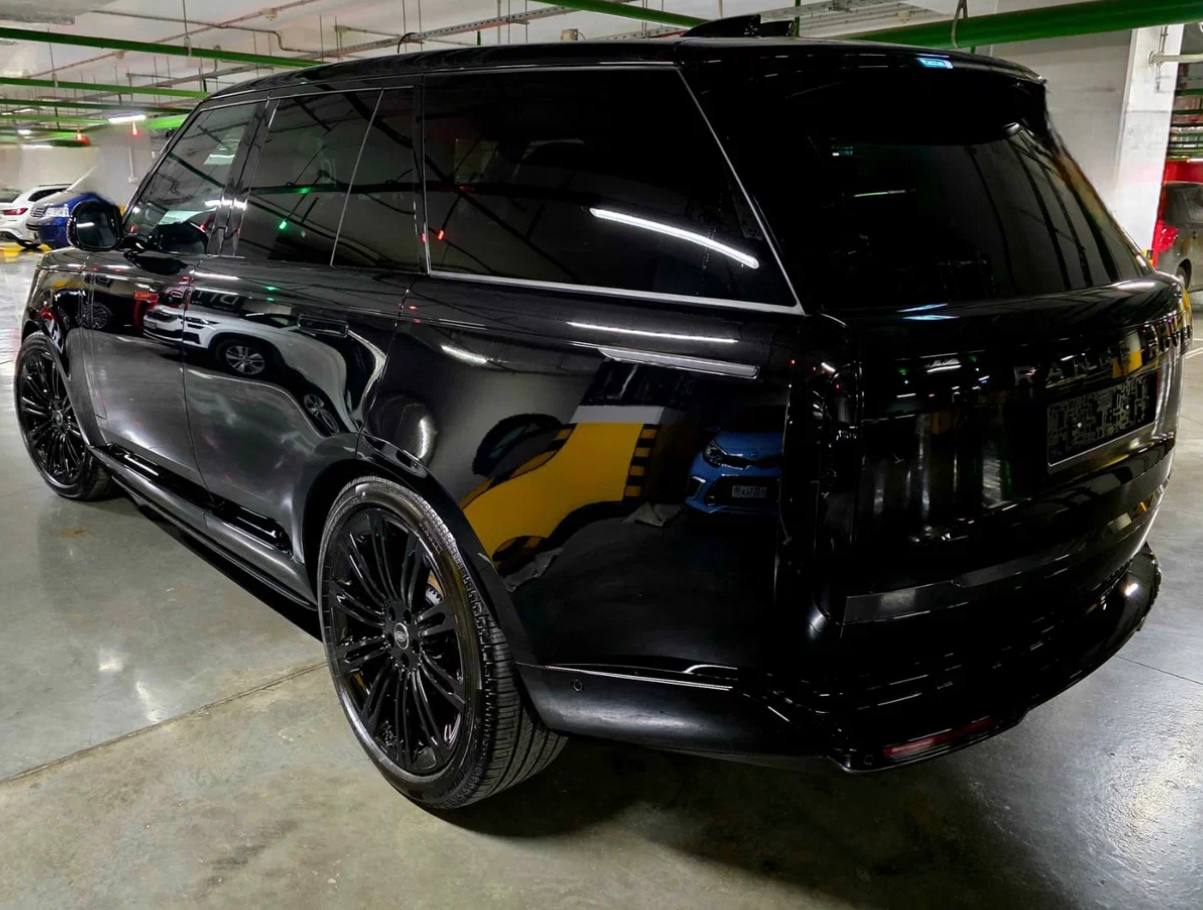 Land Rover Range Rover P400 HSEid-3665