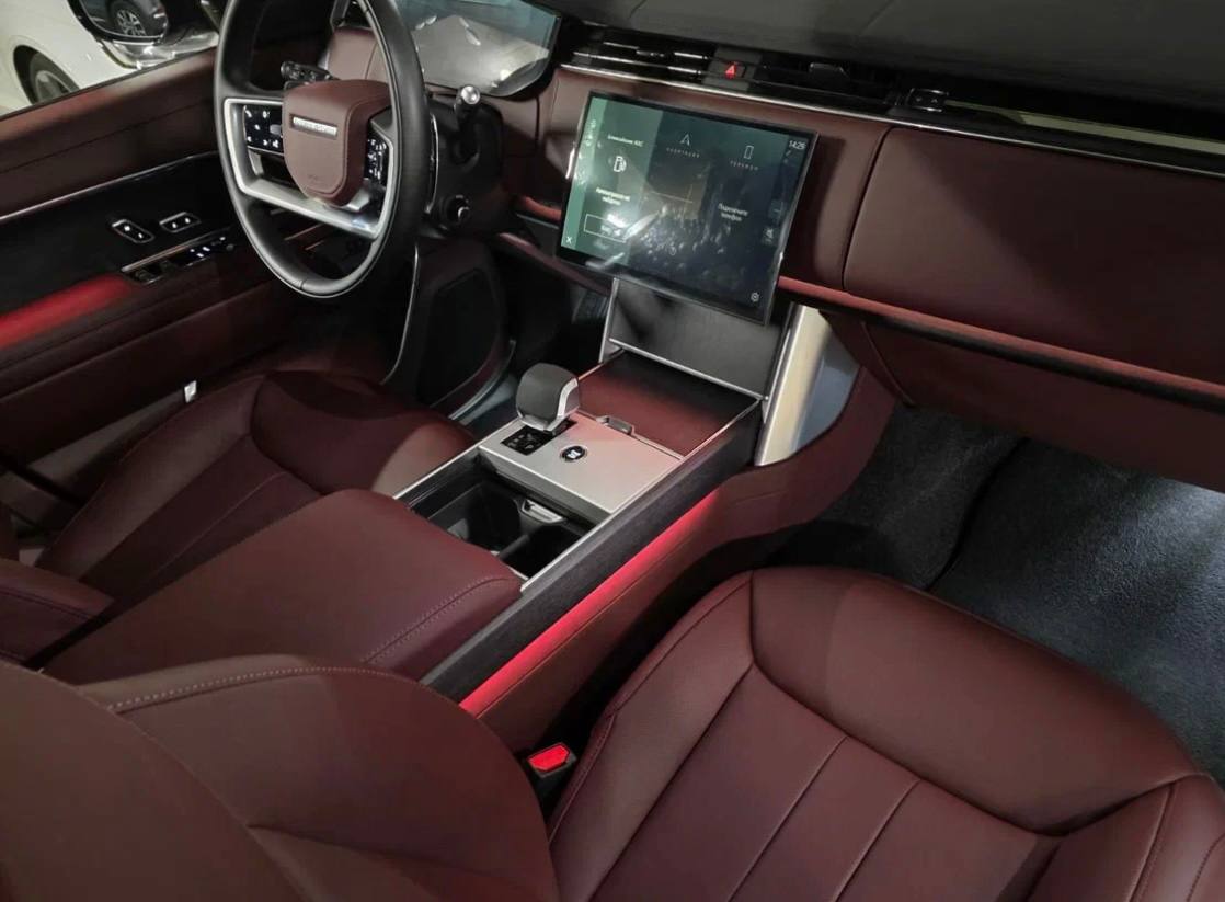 Land Rover Range Rover P400 HSEid-3665